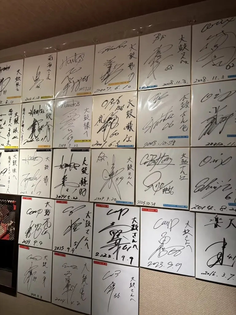 サインカードの壁